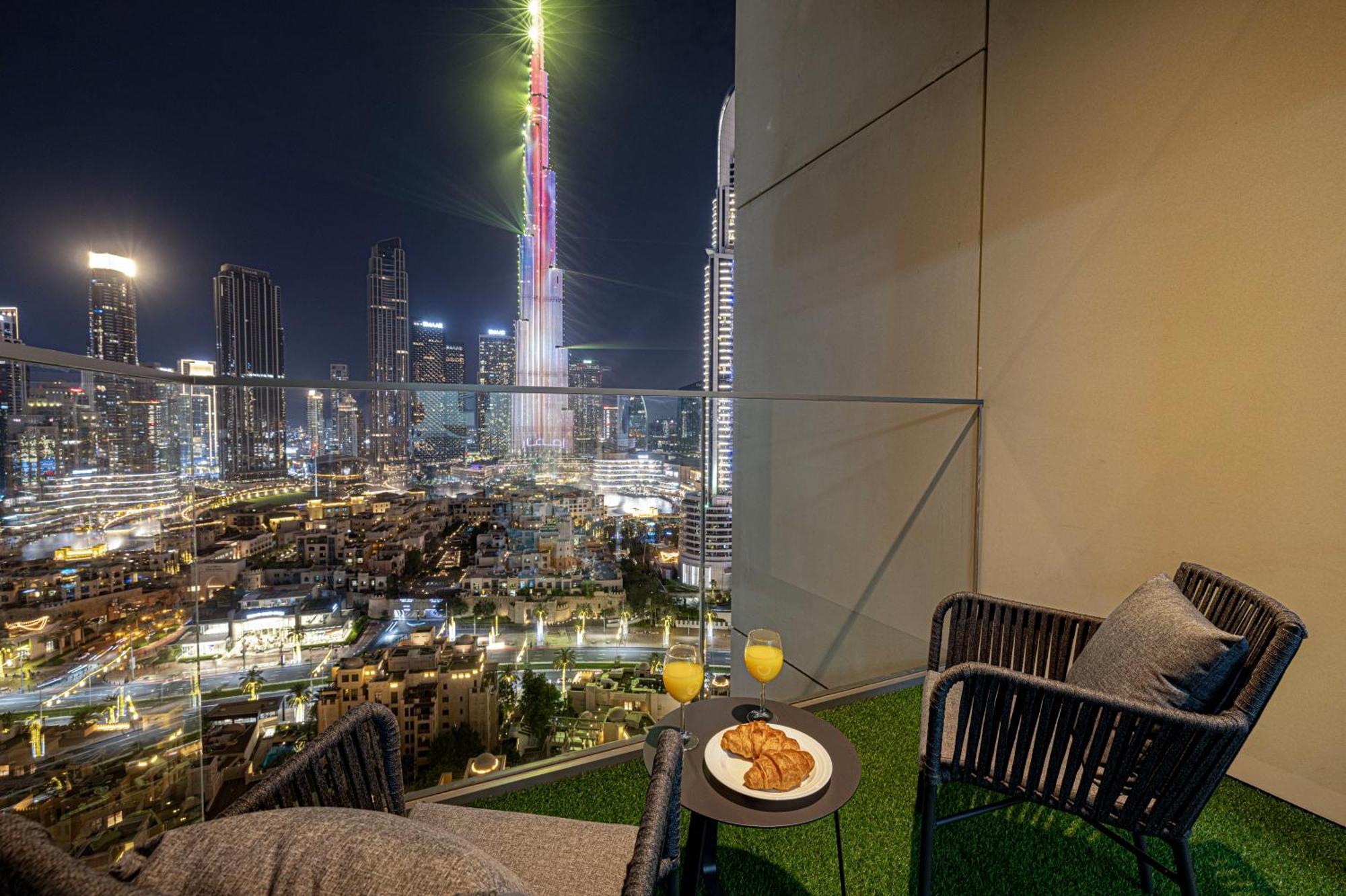 Smartstay At Burj Royale - Full Burj Khalifa View - Brand New Luxury Apartments Dubai Exterior foto